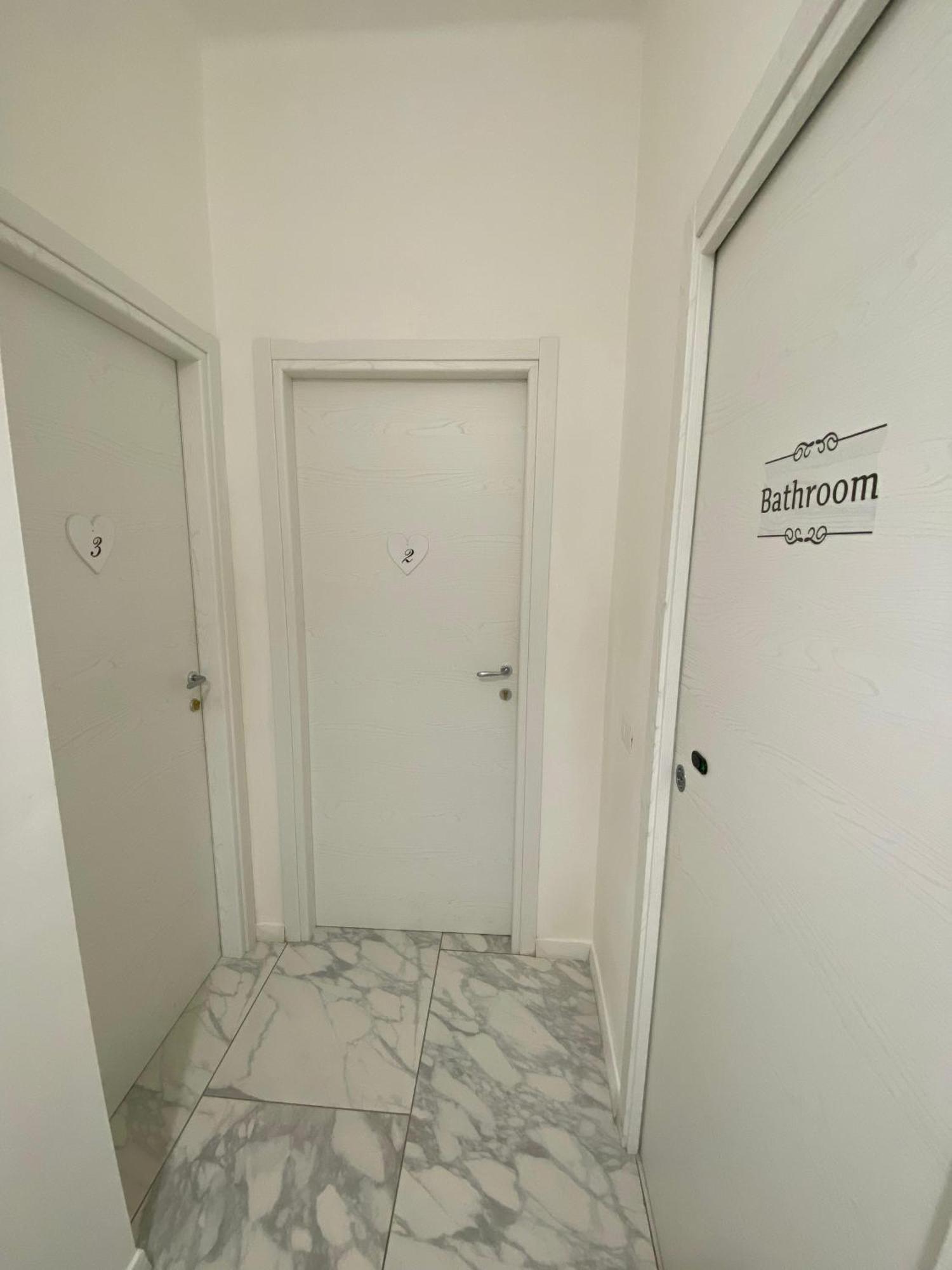 Ennio Rooms Bari Exterior photo